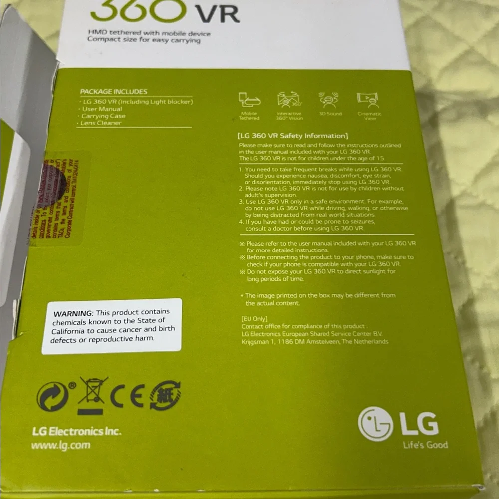 LG 360 VRGear VR hmd tethered with mobile device compact size for easy carrying